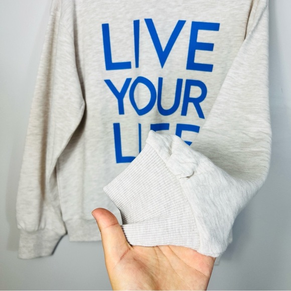 Kaffe Cream & Blue Crew Neck Sweatshirt “ live your live” women Size Large NWT - Picture 14 of 15